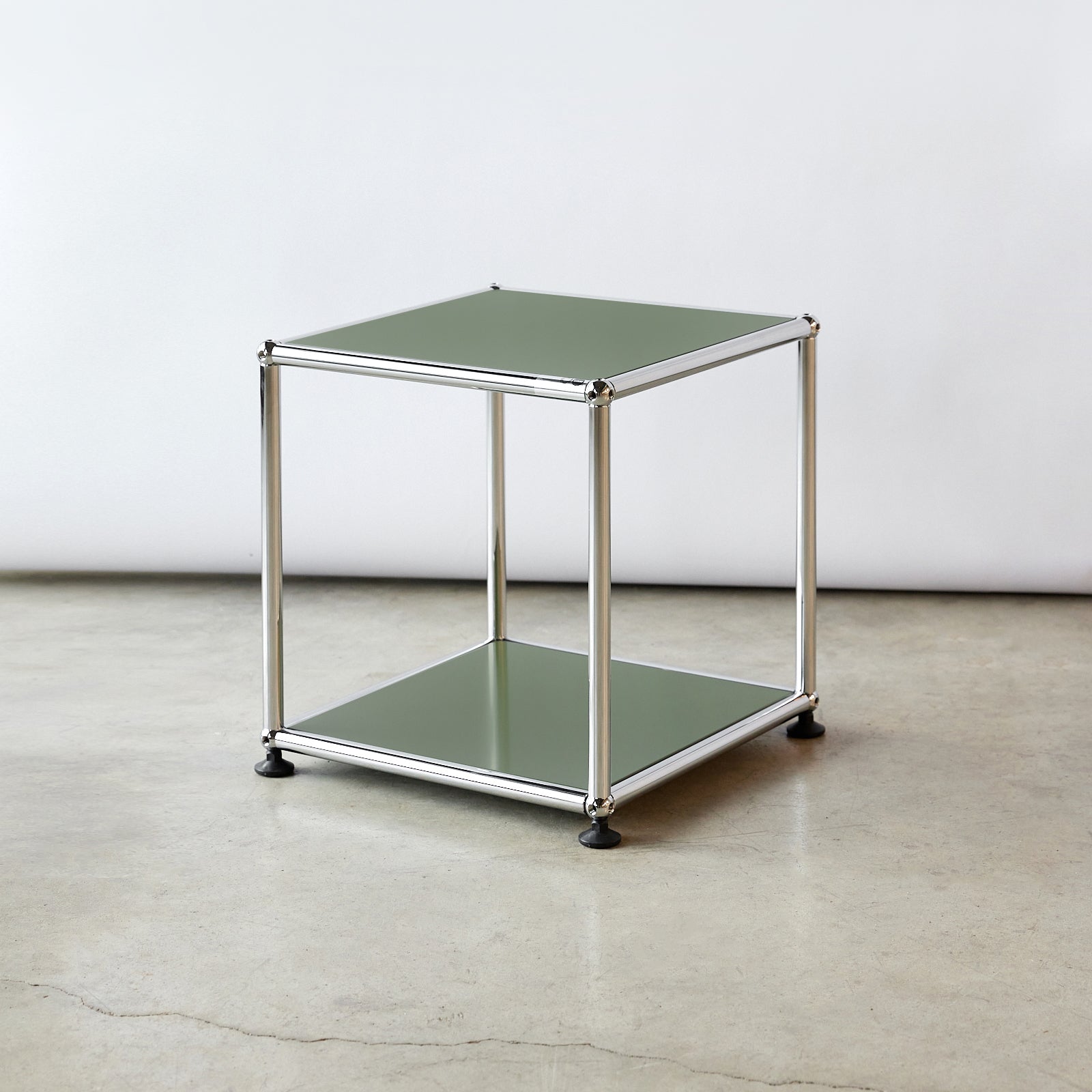 USM Haller Side table in Olive Green.